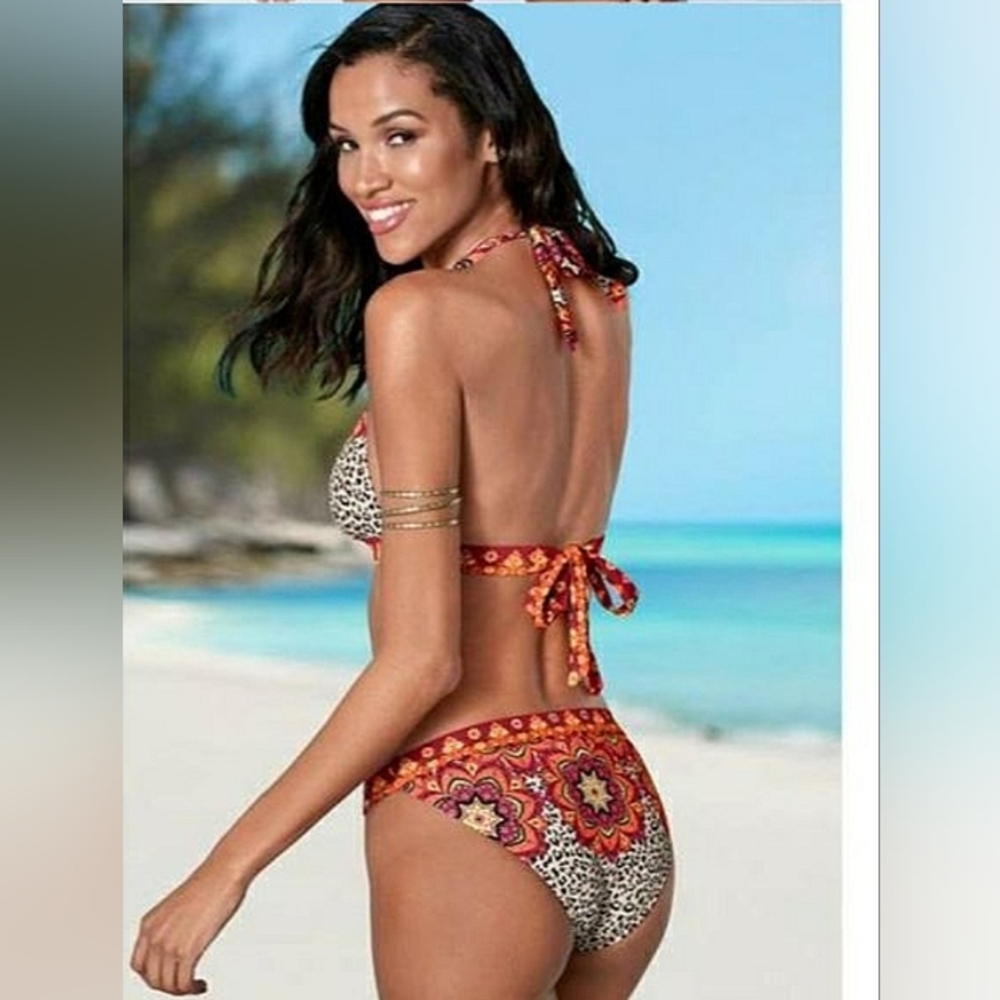 Venus Flirty Leopard Jungle Mosaic Bikini Set, Top Size B, Bottom Size 4 - Picture 4 of 15